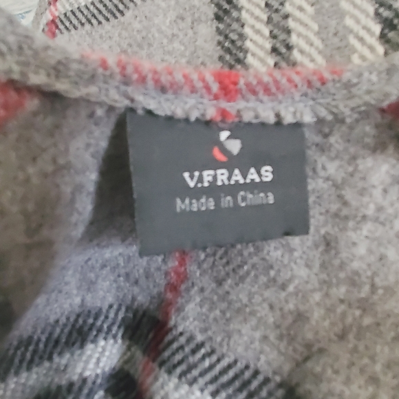 V. FARRS Cape or Wrap Like new EUC - Picture 4 of 7